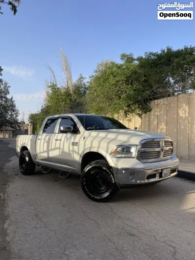 Dodge Ram Laramie 3