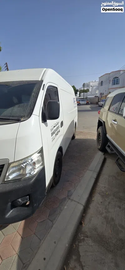Nissan Urvan 4