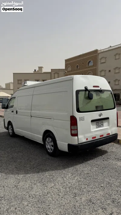 Toyota Hiace GLS 3
