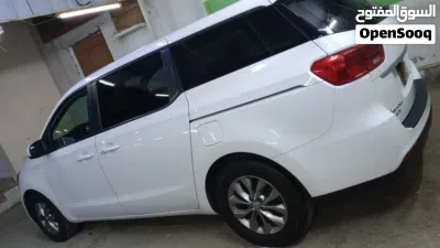 Kia Sedona LX 2