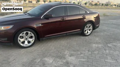 Ford Taurus SEL 2