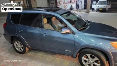 Toyota RAV 4 Limited 4
