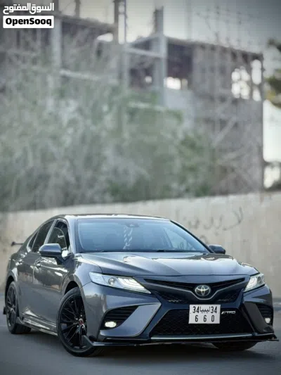 تويوتا كامري SE 3