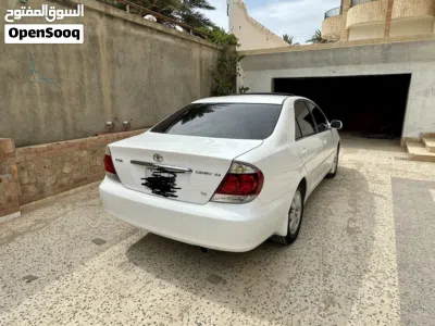 Toyota Camry XLE 4