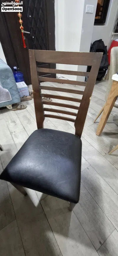 ميز طعام وكراسي من هوم سنتر 4