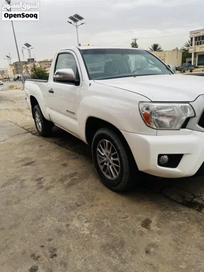 Toyota Tacoma Standard 4