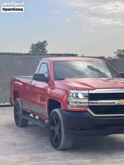 Chevrolet Silverado 1500 1LT 2
