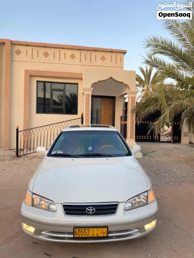 Toyota Camry XLE 4
