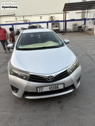 Toyota Corolla SE 4
