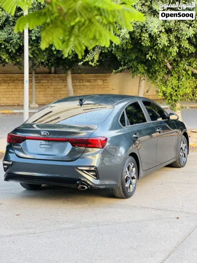 Kia Forte LXS 4