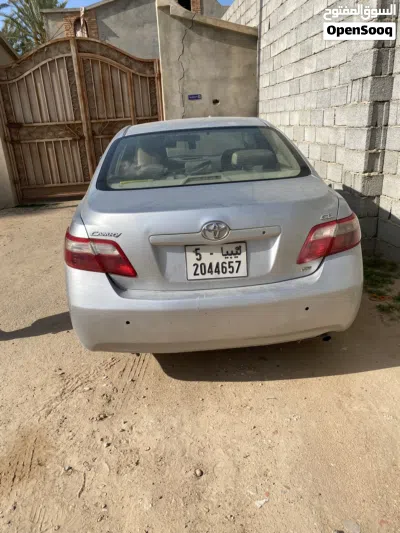 Toyota Camry XLE 4