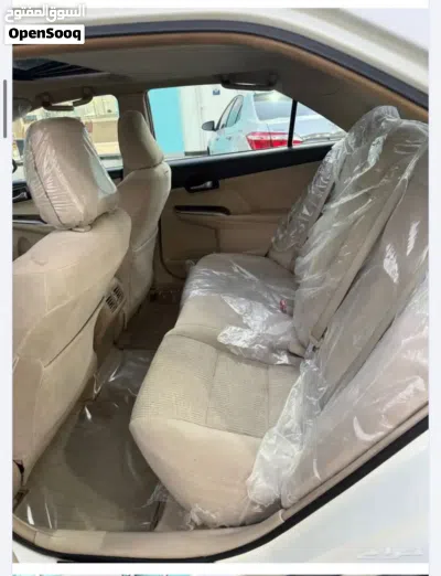 Toyota Camry GLE 4