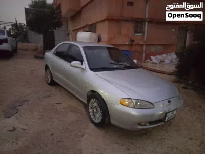 هيونداي افانتي Standard 2