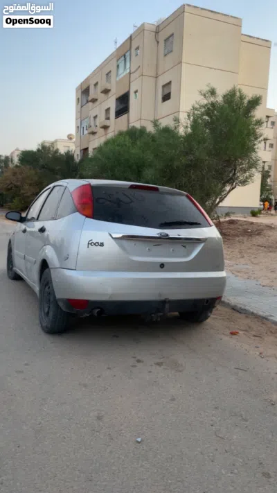 فورد فوكس Standard 3