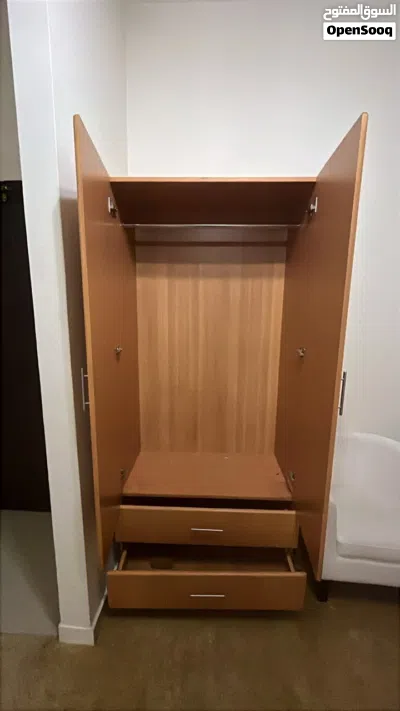 Single bed and cupboard 3