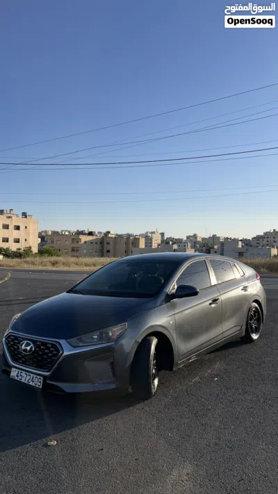 Hyundai Ioniq Standard 2