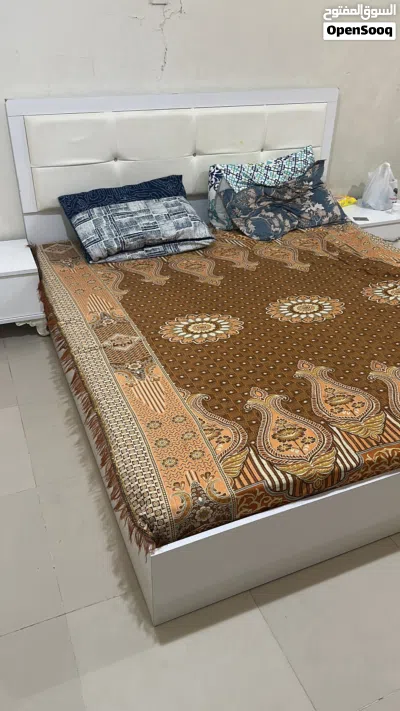 3 bedroom furnished flat available in Alkhoud 7 3