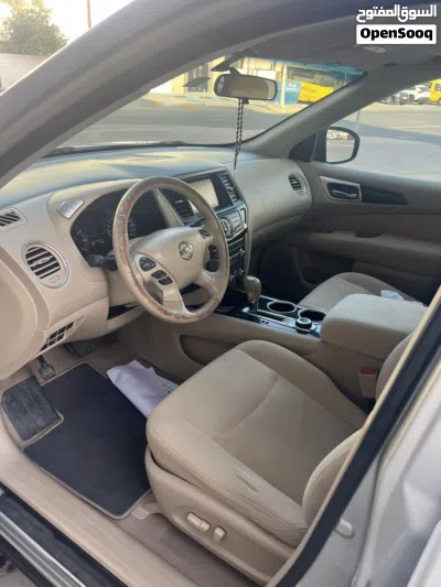 Nissan Pathfinder SV 3