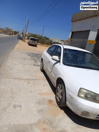 Hyundai Avante SE 3