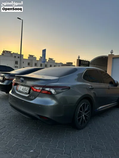 تويوتا كامري GLE 2