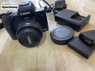 Canon EOS M50 Mirrorless Digital Camera 3
