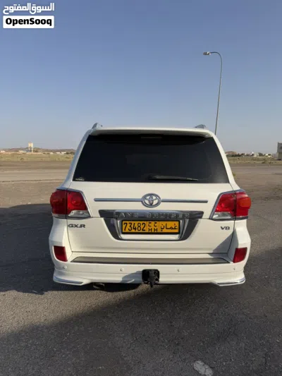 Toyota Land Cruiser GXR 4