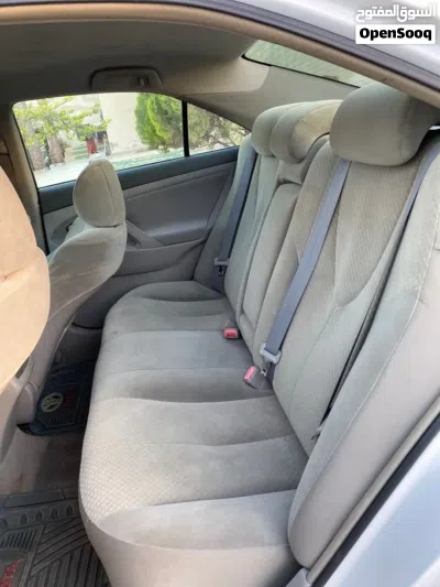 Toyota Camry LE 4