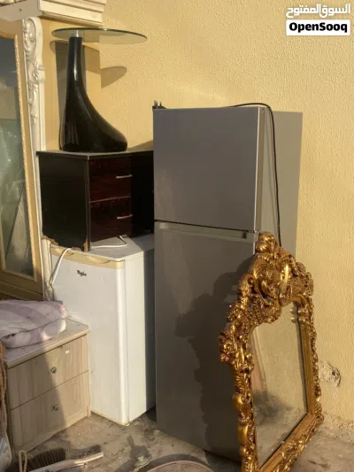 يوجد لدي ثلاجه اثنين للبيع 3
