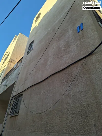 منزل للبيع 3 طوابق جبل المنارة قابل للتفاوض رقم هاتف التواصل بوصف الاعلان 2