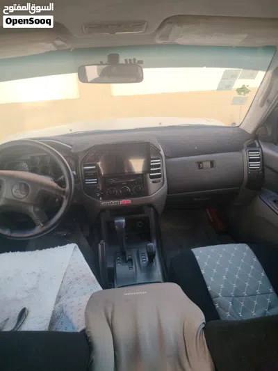 Mitsubishi Pajero GLS MID 2