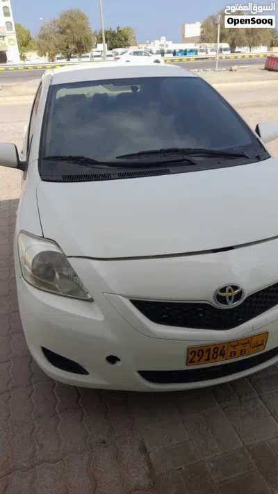 Toyota Yaris SE 4