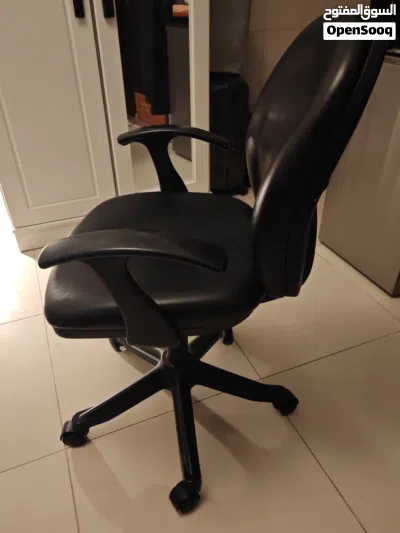 study chair good condition 2