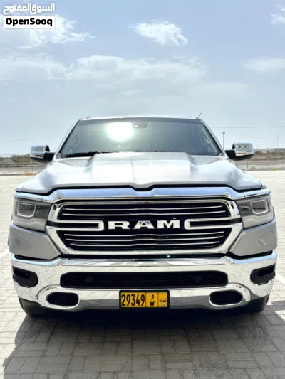 دودج رام Laramie 2