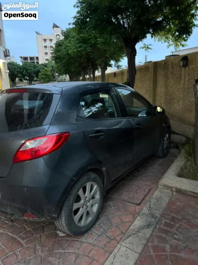Mazda 2 Standard 2