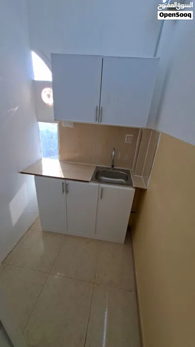 ستوديو للايجار فى الخوض studio for rent in alkhud 3