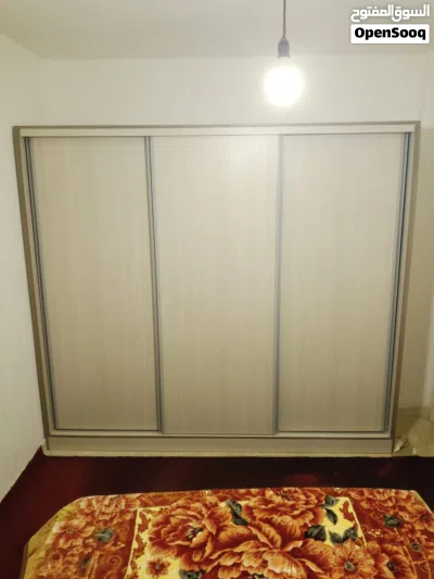 غرفه نوم مرتب كثير للبيع مع الفرشه 4