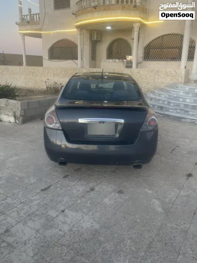 نيسان التيما Standard 4