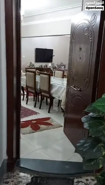 شقه مفروشه للبيع بموقع مميز بالعجوزه 110 م موقع مميز خلف المعهد البريطاني 2