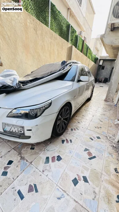 بي ام دبليو الفئة 5 530 4