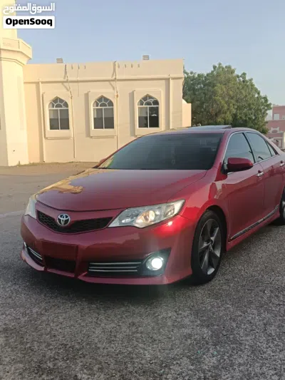 Toyota Camry SE 2