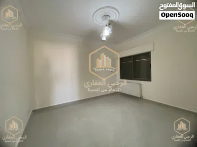 شقة * مميزة * للايجار * شبه ارضي مع حديقة * 3 نوم * الجاردنز 2