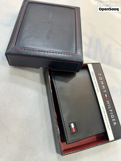 محفظة ماركة تومي هيلفغر (Tommy Hilfiger) أصلية 2