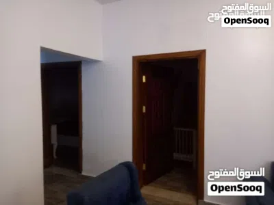 شقه الدور الثاني في فيلا قنفوده تفتح ع البحر موقع الله ايبارك خلف مصرف 4