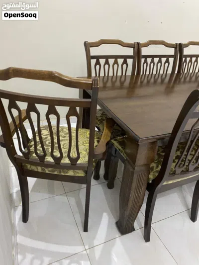 Dining Table with 8 Chairs – Neat & Clean – Excellent Condition 3