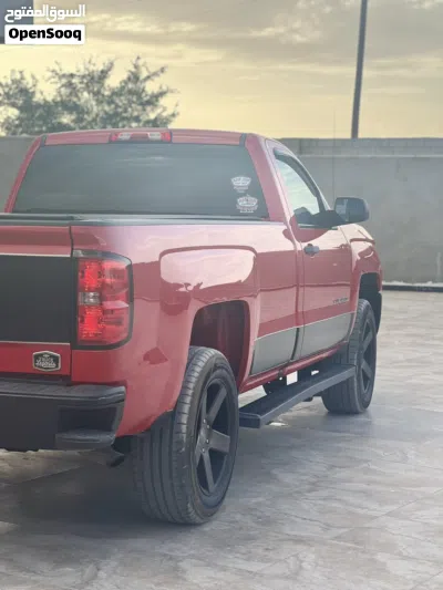 Chevrolet Silverado 1500 1LT 4