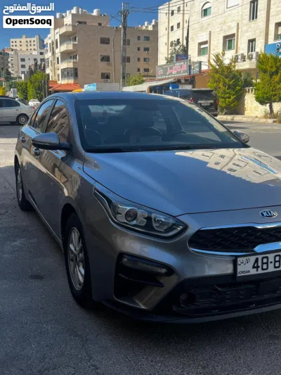 كيا K3 Standard 3