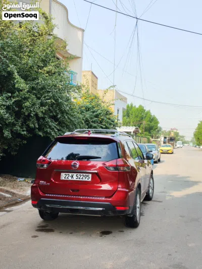 نيسان روج SV 4