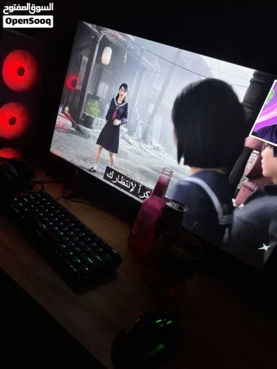 pc مع كامل ملحقات واشتراك ستيم 14 شهر 2