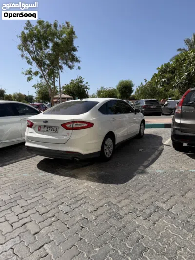 Ford Fusion SE 3