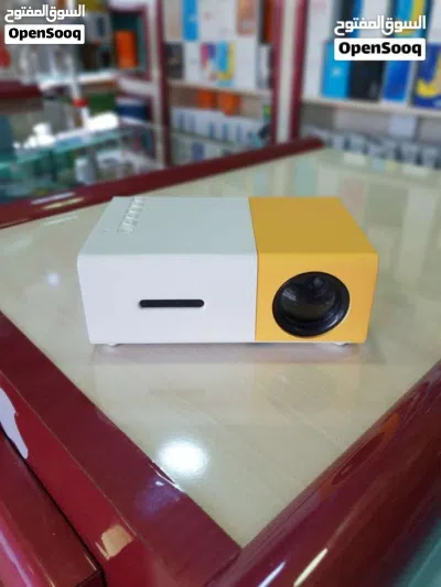 بروجكترgy300 يدعم الواي فاي وجوده1080ومعاه ريموت تحكم وسبيكر داخلي 2
